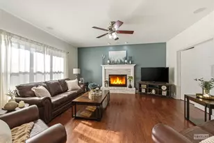 149 N Willowwood Dr, Oswego, IL 60543 - Photo 19