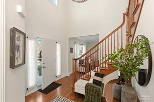 149 N Willowwood Dr, Oswego, IL 60543 - Photo 7