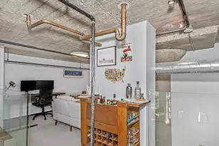 758 N Larrabee St, Chicago, IL 60654 - Photo 15