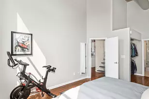 758 N Larrabee St, Chicago, IL 60654 - Photo 9