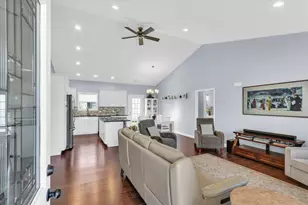 1611 E Vernon Dr, Urbana, IL 61802 - Photo 7