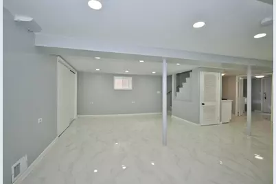 7412 Keeler Avenue, Skokie, IL 60076 - Photo 13