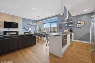 935 N Hermitage Ave, Chicago, IL 60622 - Photo 3