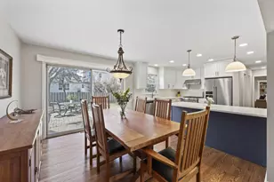 962 Thompson Blvd, Buffalo Grove, IL 60089 - Photo 9