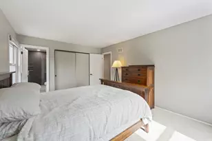 962 Thompson Blvd, Buffalo Grove, IL 60089 - Photo 25