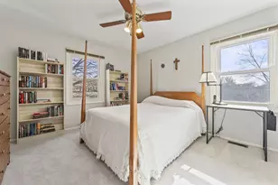 962 Thompson Blvd, Buffalo Grove, IL 60089 - Photo 27