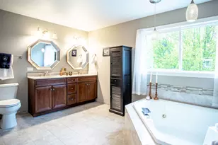 17945 W Pond Ridge Cir, Gurnee, IL 60031 - Photo 15