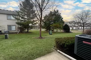 1015 Woodview Ct, Aurora, IL 60502 - Photo 21