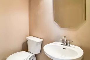 1015 Woodview Ct, Aurora, IL 60502 - Photo 7