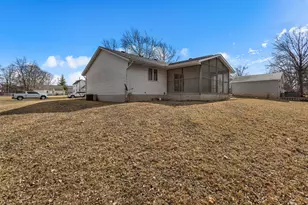 614 S Irving St, Monticello, IL 61856 - Photo 31