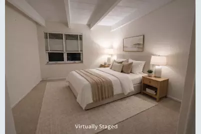 1960 W Hood Avenue #4D, Chicago, IL 60660 - Photo 5