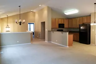 2444 Emily Ln, Elgin, IL 60124 - Photo 5