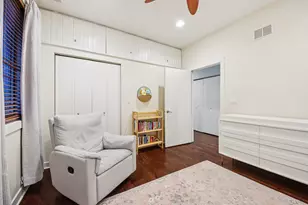 3929 N Ashland Ave, Chicago, IL 60613 - Photo 23