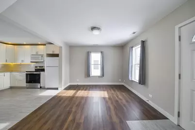 825 Albert Avenue, Sycamore, IL 60178 - Photo 3