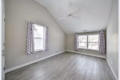 825 Albert Avenue, Sycamore, IL 60178 - Photo 13