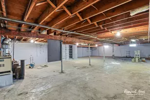 209 E 3rd St, Aroma Park, IL 60910 - Photo 19