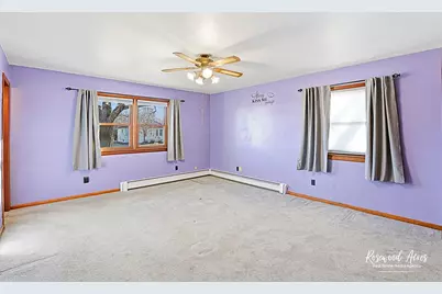 209 E 3rd Street, Aroma Park, IL 60910 - Photo 9