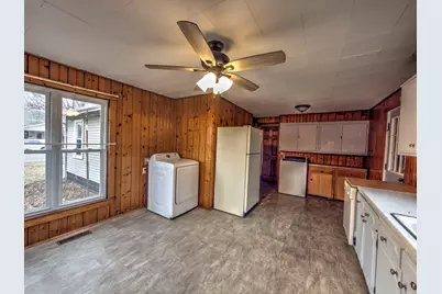 107 N Pearl Street, Milford, IL 60953 - Photo 15