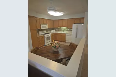 6815 N Milwaukee Avenue #201, Niles, IL 60714 - Photo 7