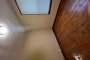 8556 S Muskegon Ave, Chicago, IL 60617 - Photo 17