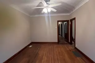 8556 S Muskegon Ave, Chicago, IL 60617 - Photo 15