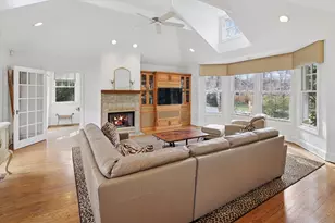 5873 N Forest Glen Ave, Chicago, IL 60646 - Photo 9