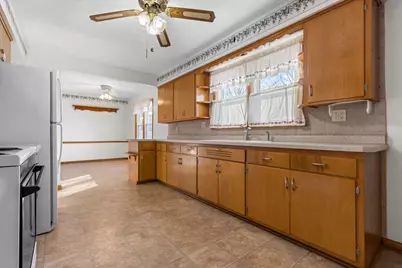 2025 24th Street, Rockford, IL 61108 - Photo 7