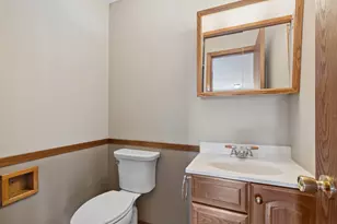 10506 S Michael Dr, Palos Hills, IL 60465 - Photo 11