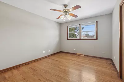 10506 S Michael Drive, Palos Hills, IL 60465 - Photo 7