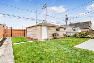 2520 N Neva Ave, Chicago, IL 60707 - Photo 7