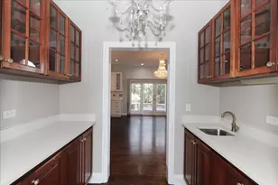 5N523 E Lakeview Cir, Saint Charles, IL 60175 - Photo 13