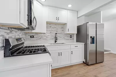 5039 W 64th Place, Chicago, IL 60638 - Photo 9