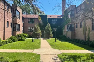 7381 N Winchester Ave, Chicago, IL 60626 - Photo 1