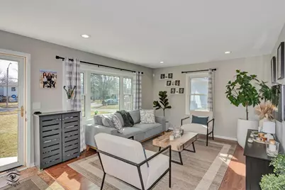 1924 Forrest Boulevard, Saint Charles, IL 60174 - Photo 5