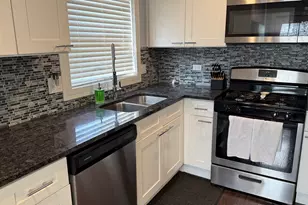 8408 Lorel Ave, Burbank, IL 60459 - Photo 7