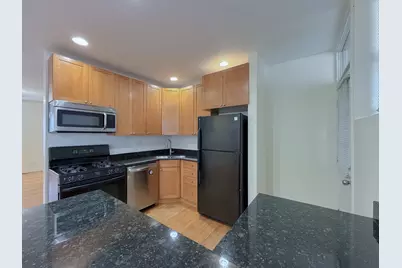 2516 W Hollywood Avenue #1, Chicago, IL 60659 - Photo 9