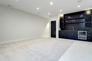 3721 N Whipple St, Chicago, IL 60618 - Photo 25