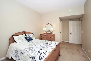 855 E 22nd St, Lombard, IL 60148 - Photo 15