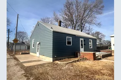 416 N Colorado Avenue, Streator, IL 61364 - Photo 3