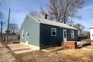 416 N Colorado Ave, Streator, IL 61364 - Photo 3