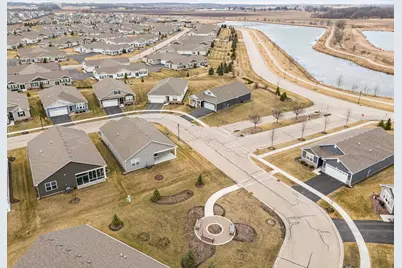 1655 Windsor Road, Pingree Grove, IL 60140 - Photo 35