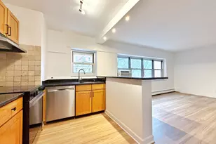 4970 N Marine Dr, Chicago, IL 60640 - Photo 9