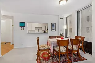 100 E Walton St, Chicago, IL 60611 - Photo 3