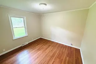 145 Hickory Grove St, Salem, IL 62881 - Photo 11