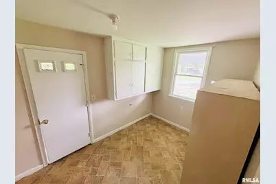 145 Hickory Grove Street, Salem, IL 62881 - Photo 9