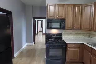 2836 E 84th St, Chicago, IL 60617 - Photo 3