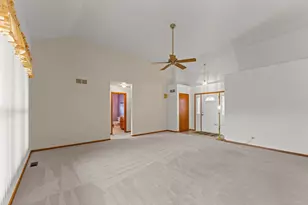 855 Yorkshire Ter, Crete, IL 60417 - Photo 9