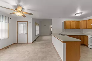 855 Yorkshire Ter, Crete, IL 60417 - Photo 13