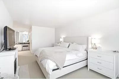 8640 Waukegan Road #123, Morton Grove, IL 60053 - Photo 19