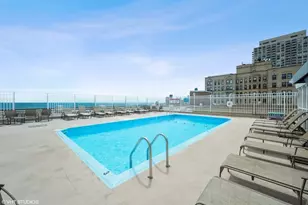 2100 N Lincoln Park W, Chicago, IL 60614 - Photo 15